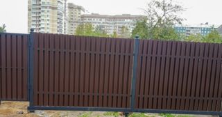 Купить распашные ворота из штакетника Мегион, цена от 2716 руб.